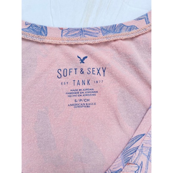 American Eagle soft and sexy tank lavender mauve floral pattern - Picture 3 of 3